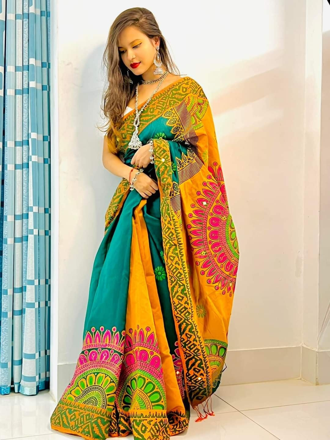 Dhupiyan Silk Women Gorgeous Saree