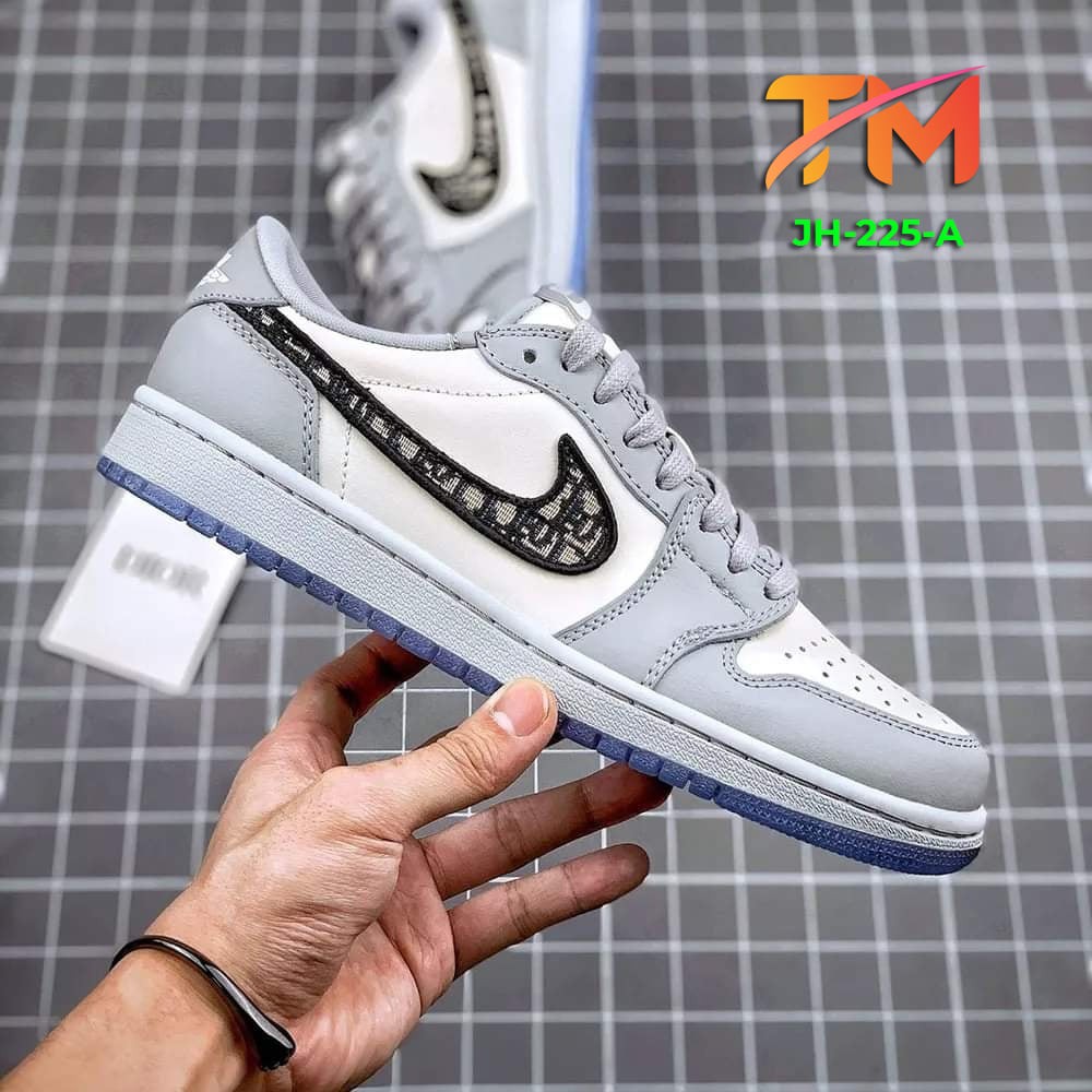 2021 Mens casual sneakers