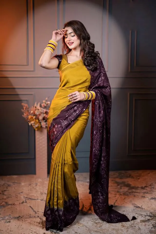 Pure Soft Silk Digital Printed Saree With Blouse Piece | P00203
