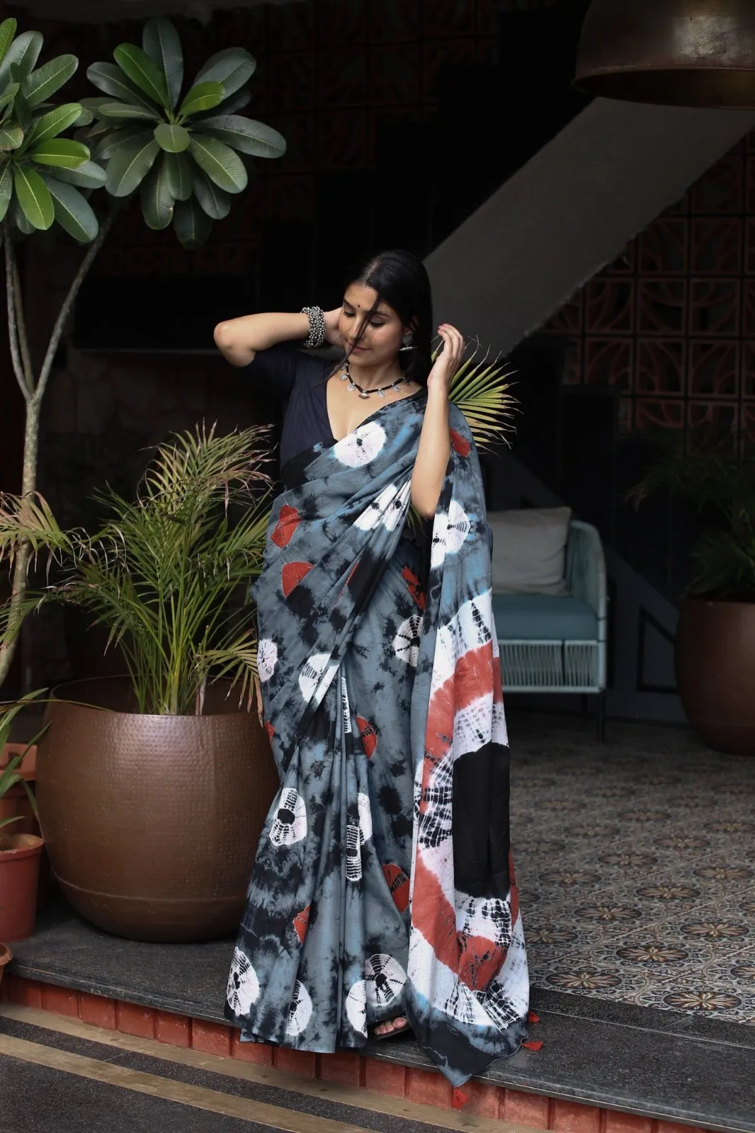Pure Soft Silk Digital Printed Saree With Blouse Piece | P00204