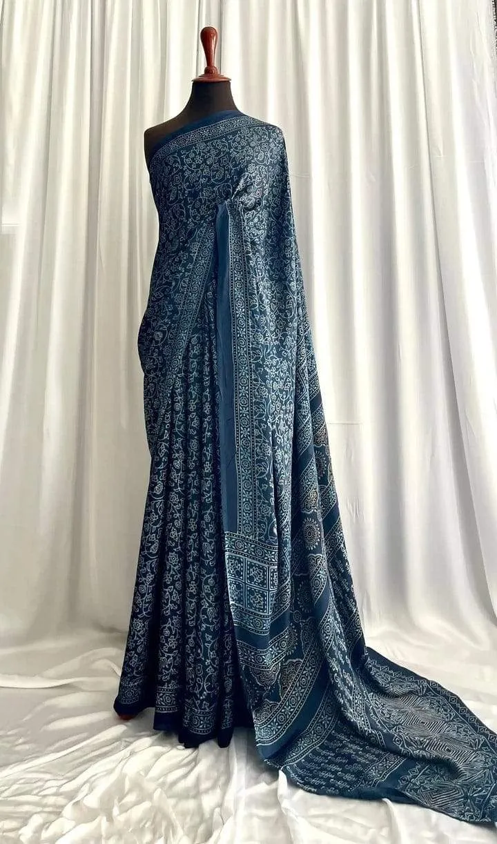Soft Glossy Silk Digital Print Saree With Unstitched Blouse Piece | P00074