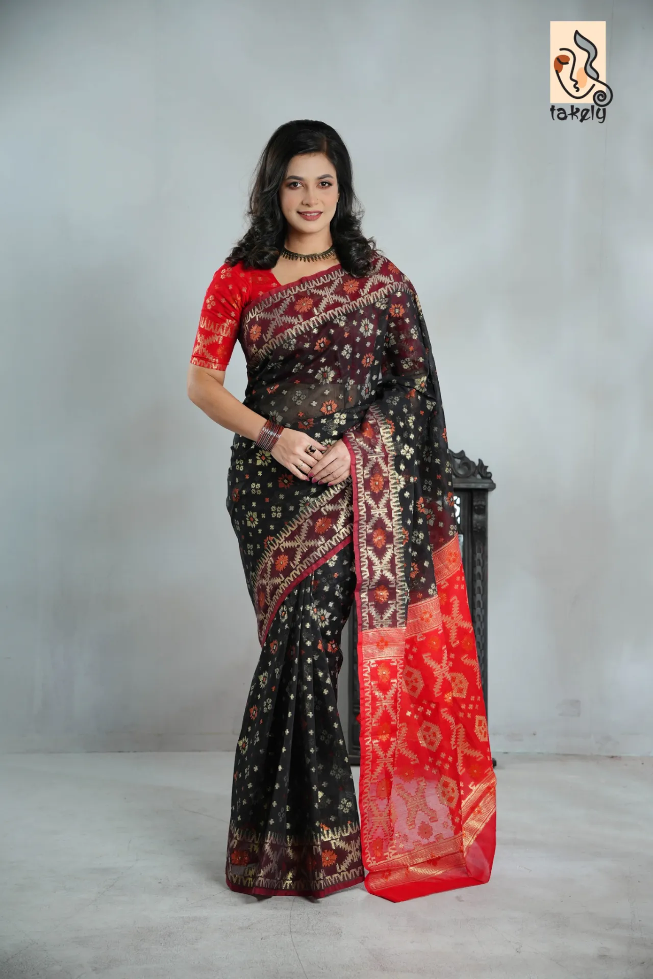 60/80 Count Jori Sutar Tant Jamdani Saree With Blouse Piece