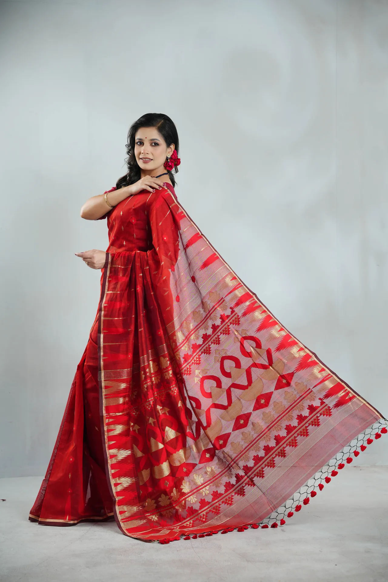 Tant Jamdani Takely Exclusive Suti Saree